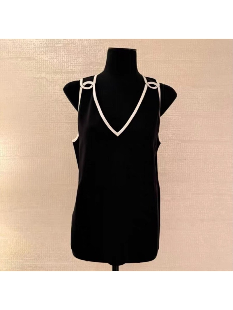 Chanel Contrast Piping Knit Tank Top - Circular Cutout Detail in Black and White