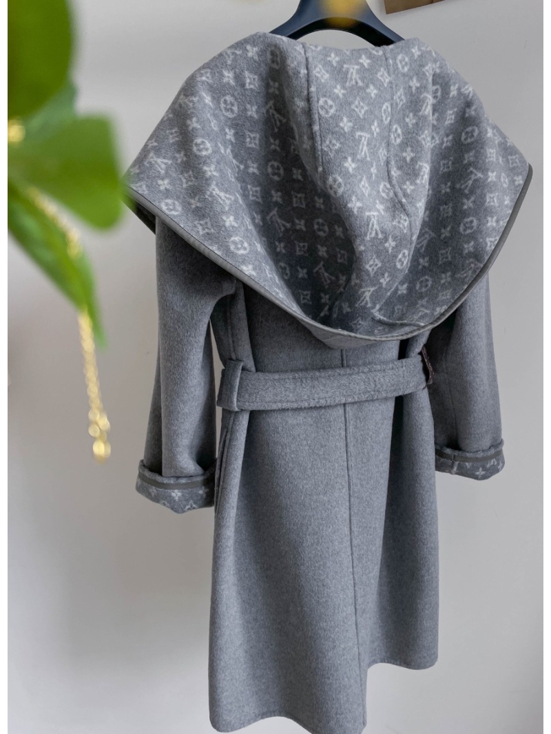 Louis Vuitton LV Classic Monogram Wool Hooded Coat with Reversible Wear and Belted Letter Design 