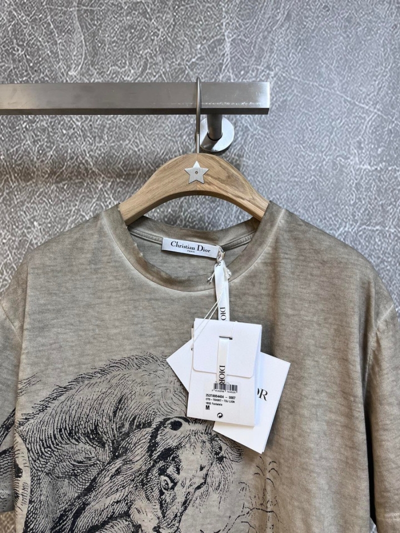 Dior Positioned Lion Graphic T-Shirt with Hand-Finished Distressing. Light Grey