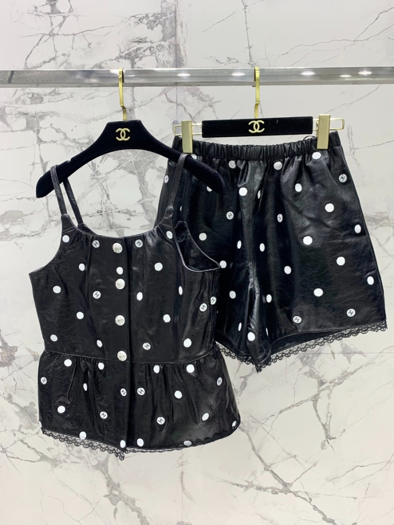 CHANEL 2023 New Collection - Polka Dot Logo Leather Shorts black