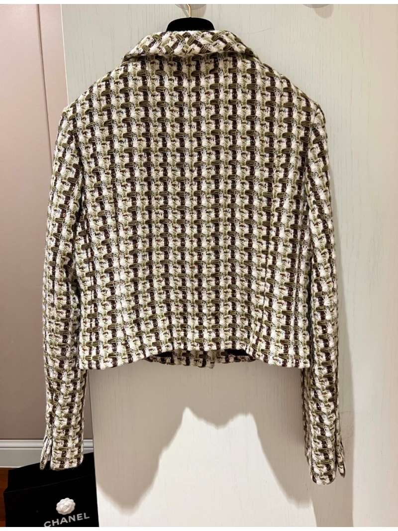 CHANEL Woven Short Jacket: A Blend of Bright Green & Rich Cocoa