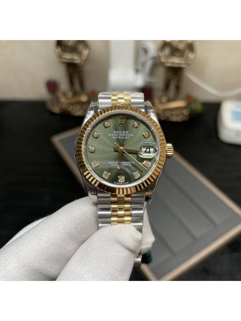 Rolex Oyster Perpetual Datejust 31 in Oystersteel Green dial and Diamonds 278278