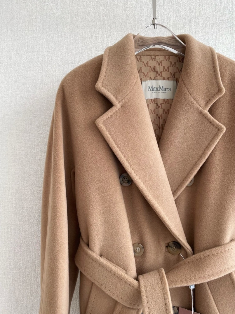 Max Mara Cashmere Coat with Horn Buttons. Khaki