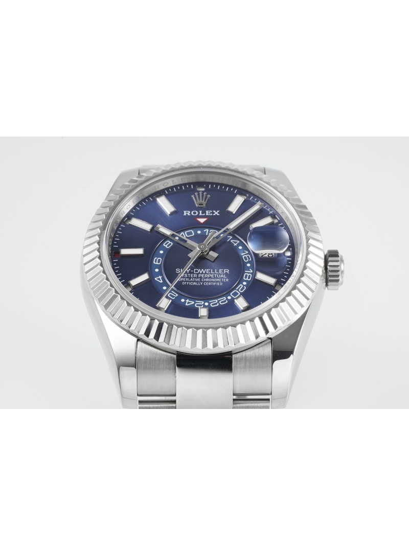 Rolex Sky‑Dweller Oyster 42 mm, Oystersteel and White Gold Blue