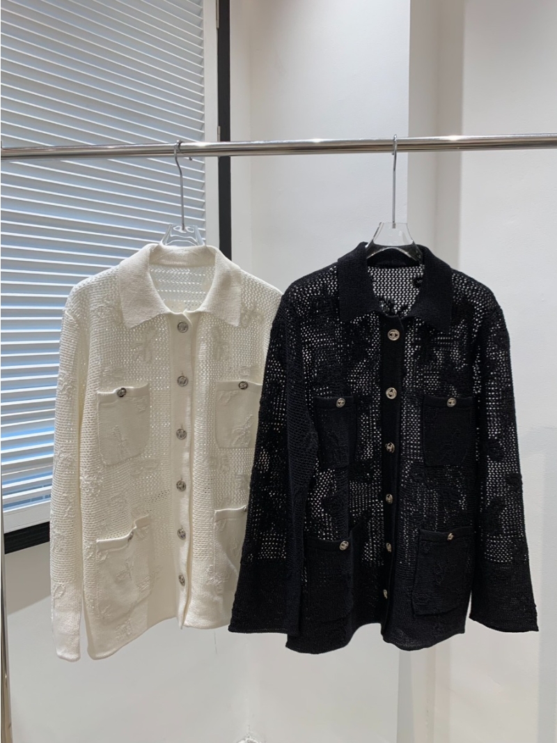 CHANEL Limited Edition 2024 Bow Tie Cut-Out Cardigan. Elegant Black