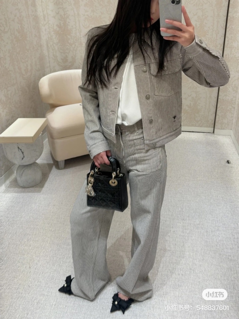 Dior Double-Pocket Vertical Striped Trousers – Timeless Striped Design