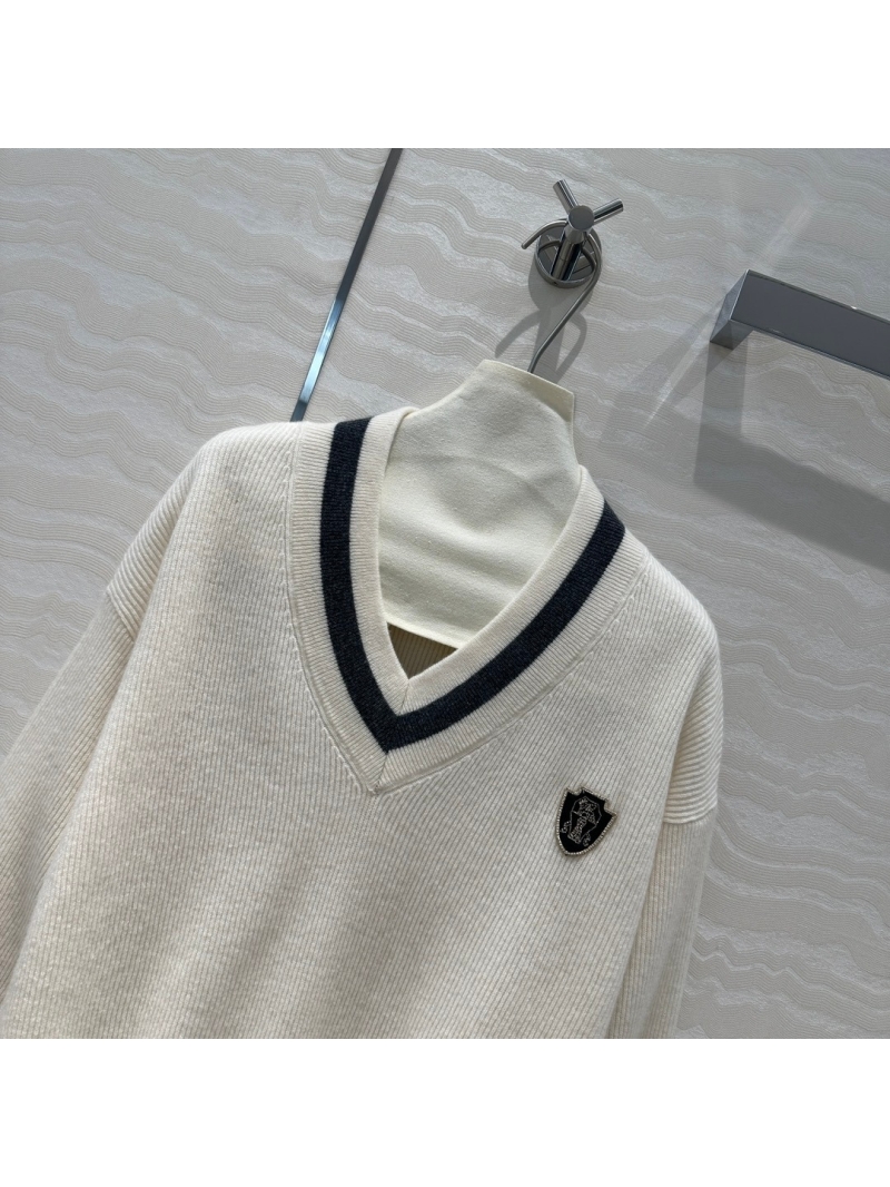 Brunello Cucinelli Tennis-Inspired V-Neck Cashmere Sweater - Classic and Sophisticated