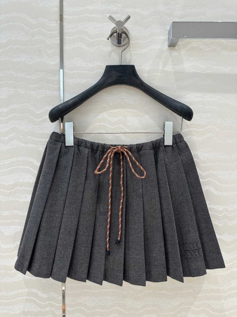 Miu Miu Wool Pleated Mini Skirt in Grey