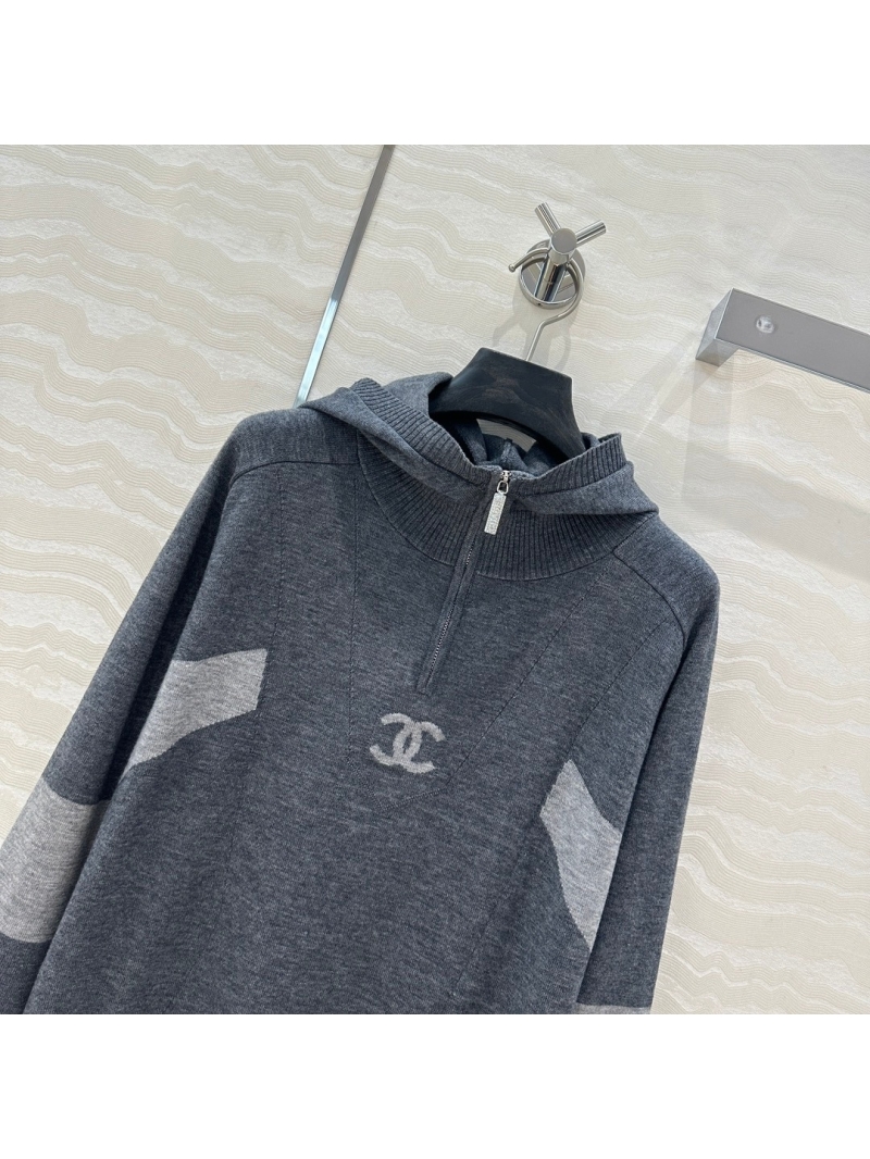 Chanel Coco 24N Ski Collection Elegant Hooded Knit Sweater - Grey