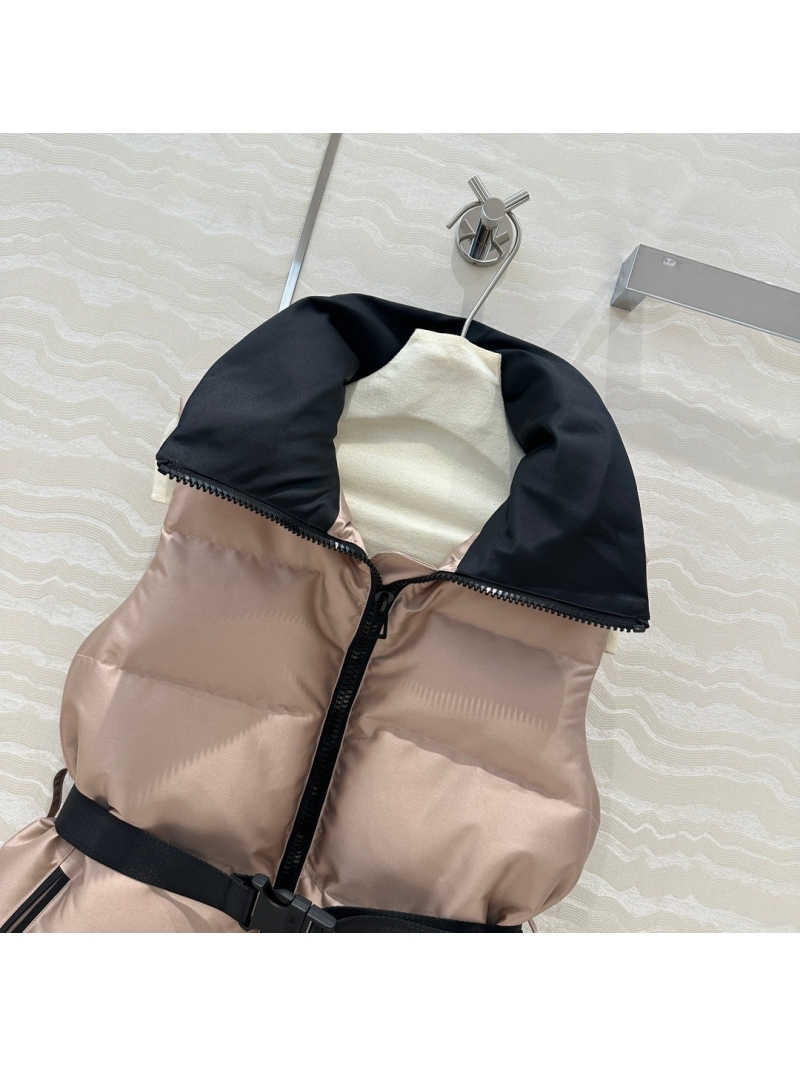 Dior MissDior Alps Series Sleek Puffer Vest – Beige with Black Accents