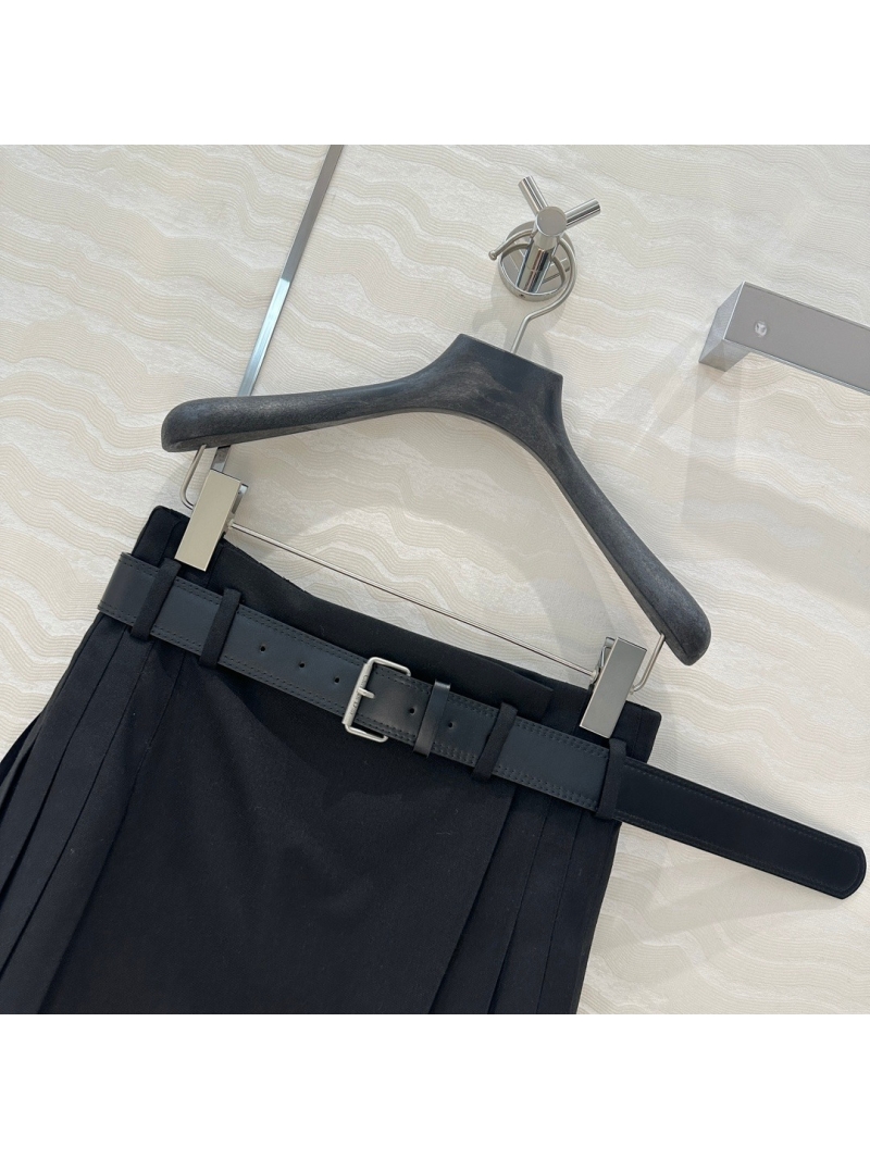 Dior Miss Dior Collection Elegant Pleated Wool Mini Skirt with Leather Belt. Solid Black Plaid