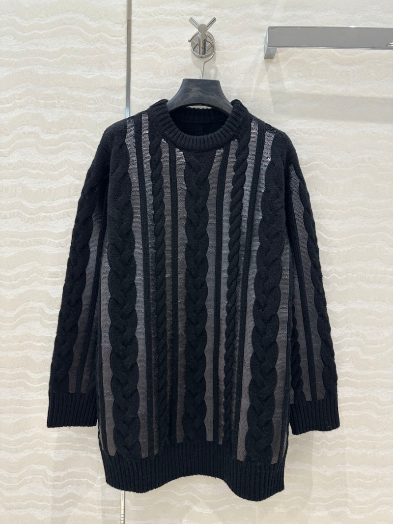 Max Mara Premium Cashmere Sequin Embroidered Sweater in Black Luxurious Design
