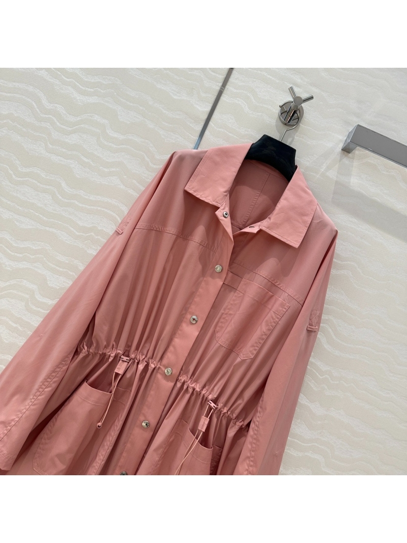 Hermès Spring/Summer Collection Elegant Drawstring Waist Trench Dress – Soft Pink