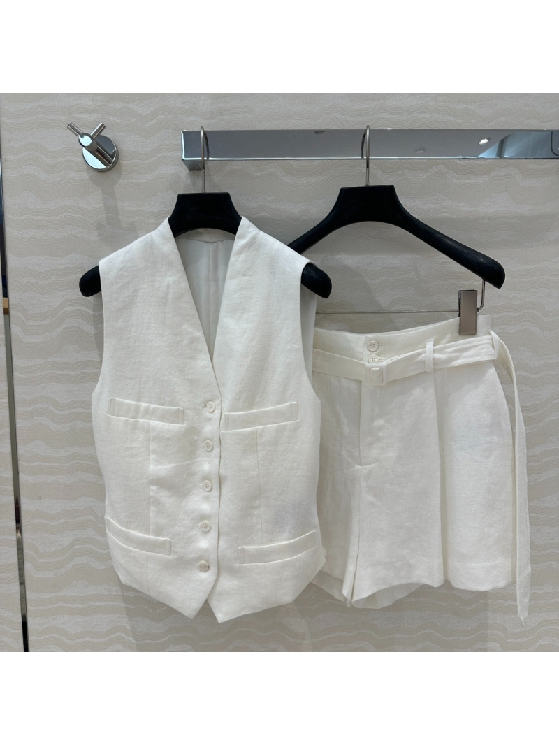 Ralph Lauren Purple Label Sophisticated High-Waisted Shorts in White