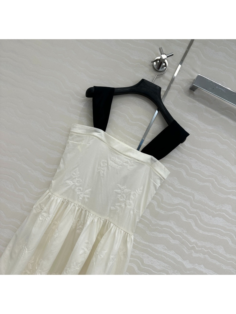 Miu Miu 2025 Early Spring Floral Embroidered Strap Dress