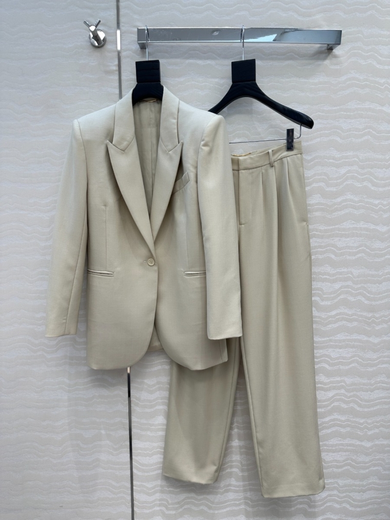 YSL Saint Laurent Luxe Wool Blazer - Tailored Fit with Structured Shoulders