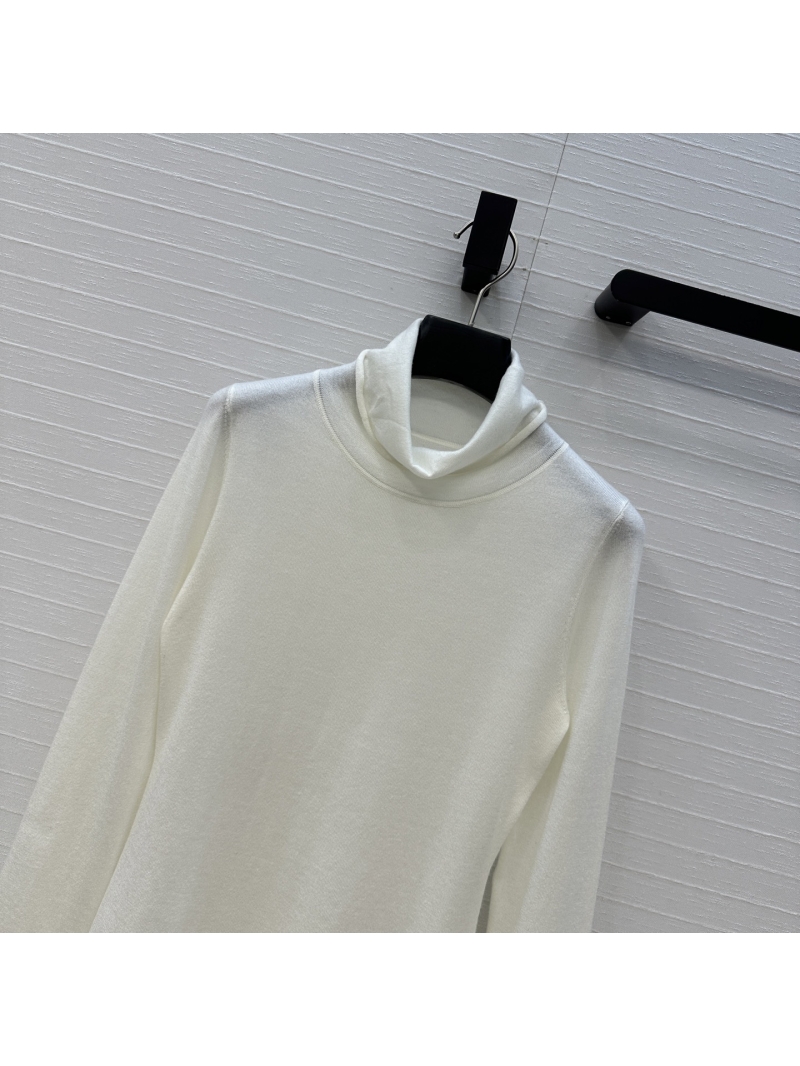 Alaïa Signature Wool Knit Turtleneck Sweater in White