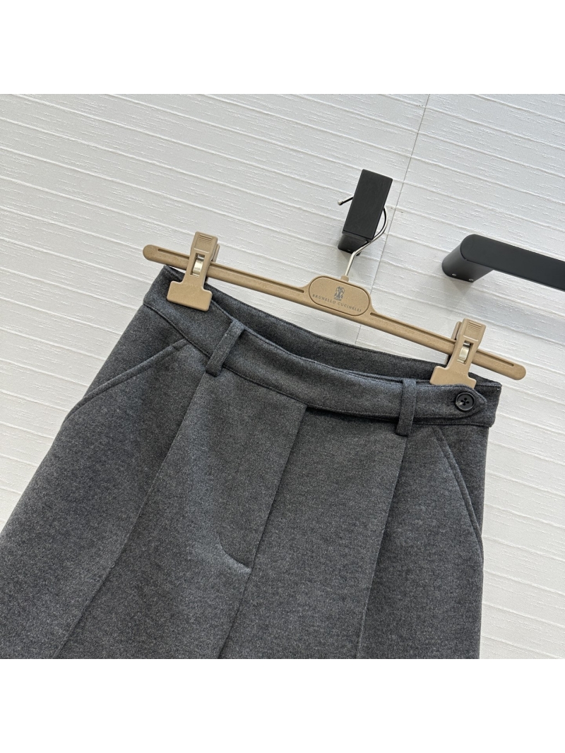 Brunello Cucinelli BC25 Tennis Collection Grey Shorts | Pleated Mid-Rise Straight Leg