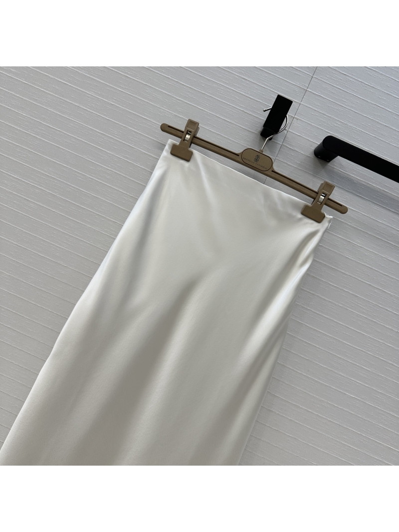 Brunello Cucinelli Exclusive Luxe High-Waist Midi Skirt in White - Minimalist One-Piece Design with Slit Detail