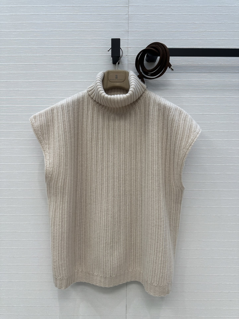 Brunello Cucinelli High-Neck Ribbed Cashmere Cape Vest | Old Money Style | Off-White