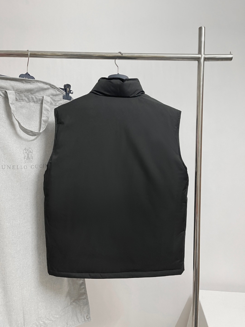 Brunello Cucinelli Stand Collar Down Vest in Black – Minimalist Puffer Vest with High-Neck Design, H-Cut Silhouette, and Premium Goose Down Filling