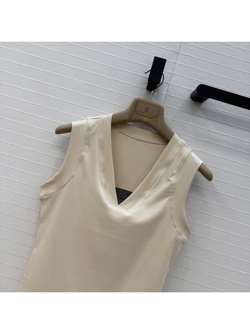 Brunello Cucinelli Exquisite Fine-Knit V-Neck Vest with Signature Copper Chain Embroidery in Ivory