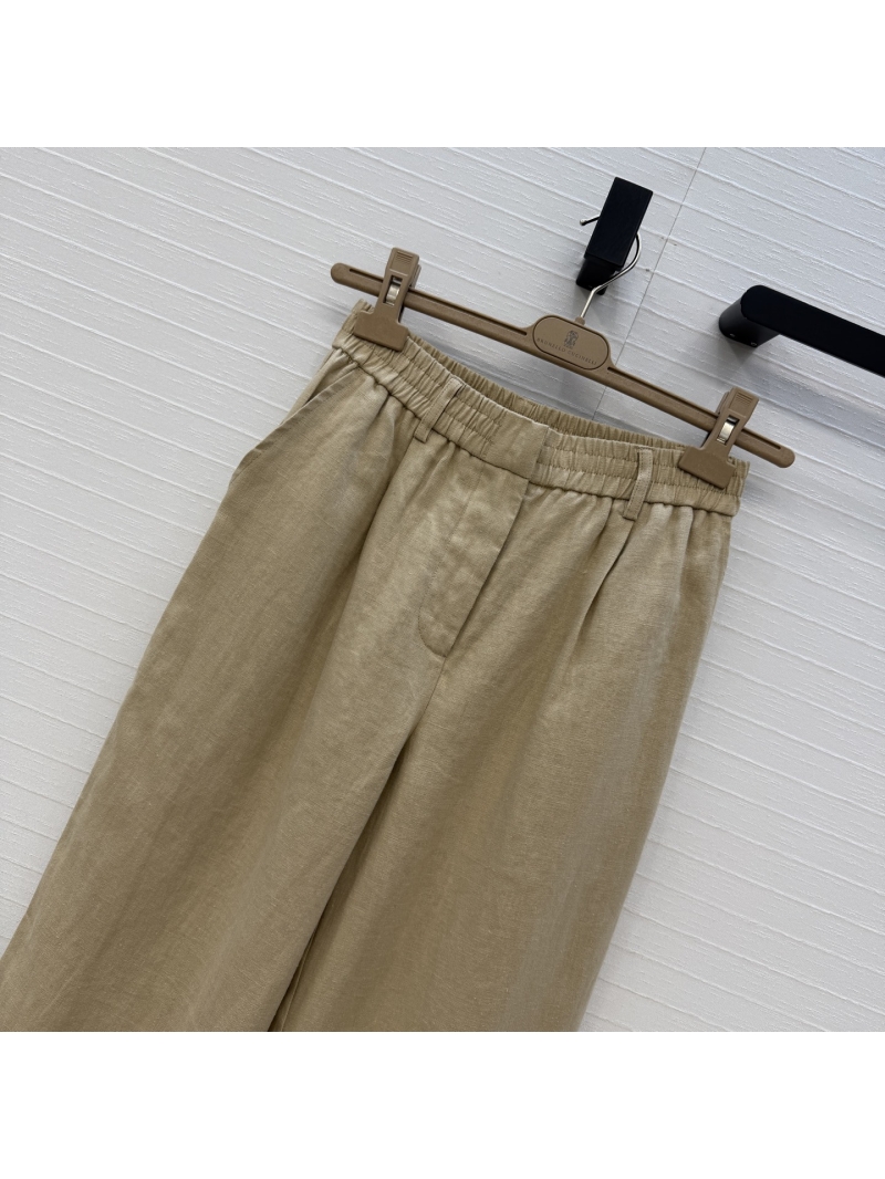 Brunello Cucinelli Timeless Minimalist Linen Wide-Leg Trousers in Beige