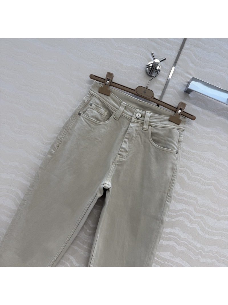 Brunello Cucinelli Premium Imported Denim Straight-Leg Nine-Point Jeans in Natural Sand