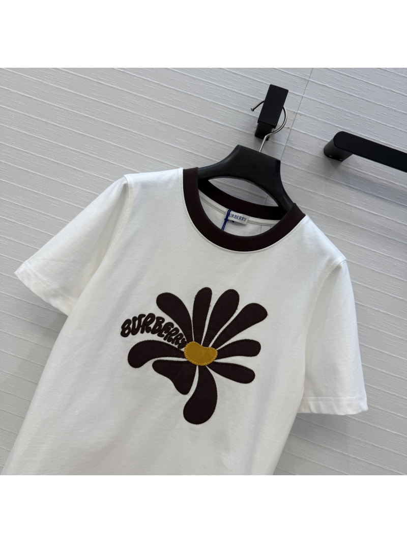 Burberry Daisy Embroidered Contrast-Trim Cotton T-Shirt in White
