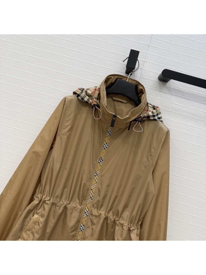 Burberry Premium Nylon Plaid Trim Hooded Short Windbreaker in Honey