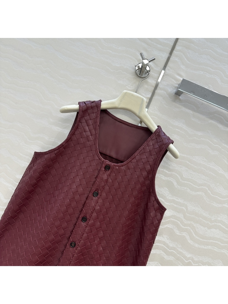 Bottega Veneta Exquisite Woven Leather Vest Dress in Black - Luxe 100% Lambskin with Modern U-Neck Design