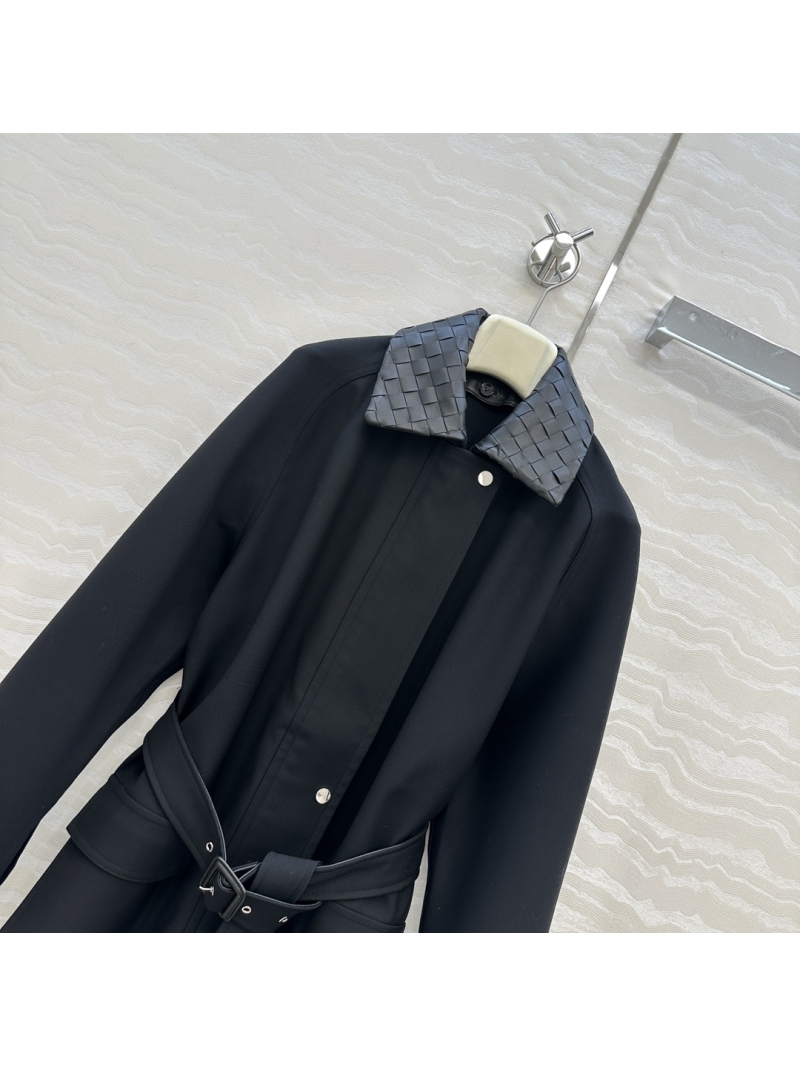 Bottega Veneta Early Autumn Jacket Coat – 100% Lamb Leather & Wool Twill, Detachable Woven Collar, Slimming Relaxed Fit