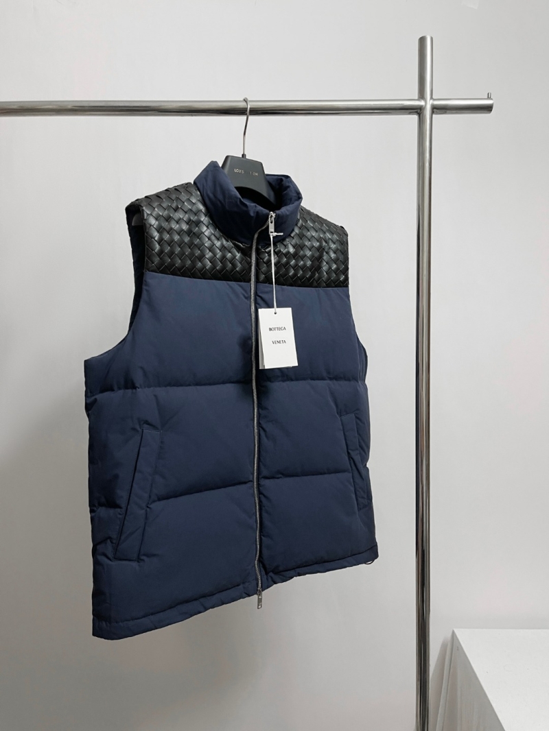 Bottega Veneta Intrecciato Woven Leather and Quilted Puffer Vest in Navy Blue and Black