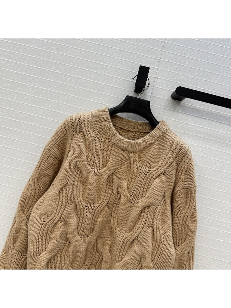 Bottega Veneta Sumptuous Cashmere Large Cable Knit Pullover Sweater in Camel