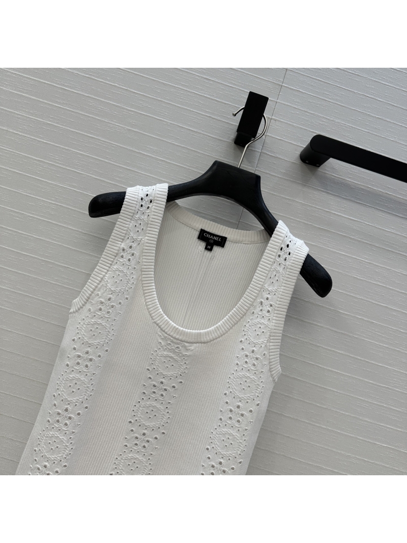 Chanel Exclusive Luxe Lace-Embroidered Knit Top in White