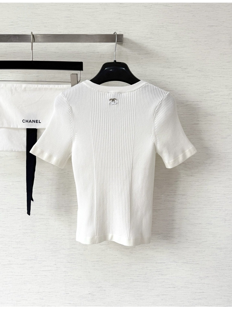 Chanel Off-White Ribbed Knit Short-Sleeve Top with Embroidered Logo - Timeless Luxury, Slim Fit