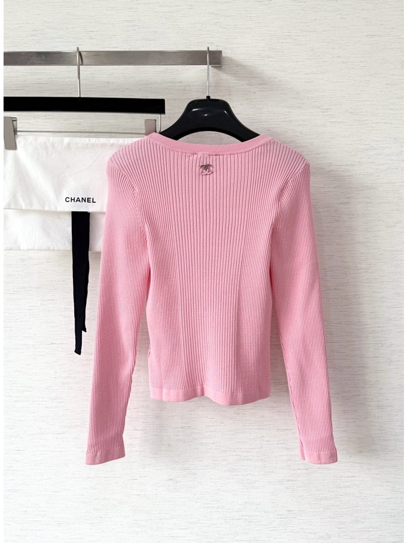 Chanel Long-Sleeve Ribbed Knit Top in Delicate Pink, Embroidered Floral Motif, Timeless Luxury