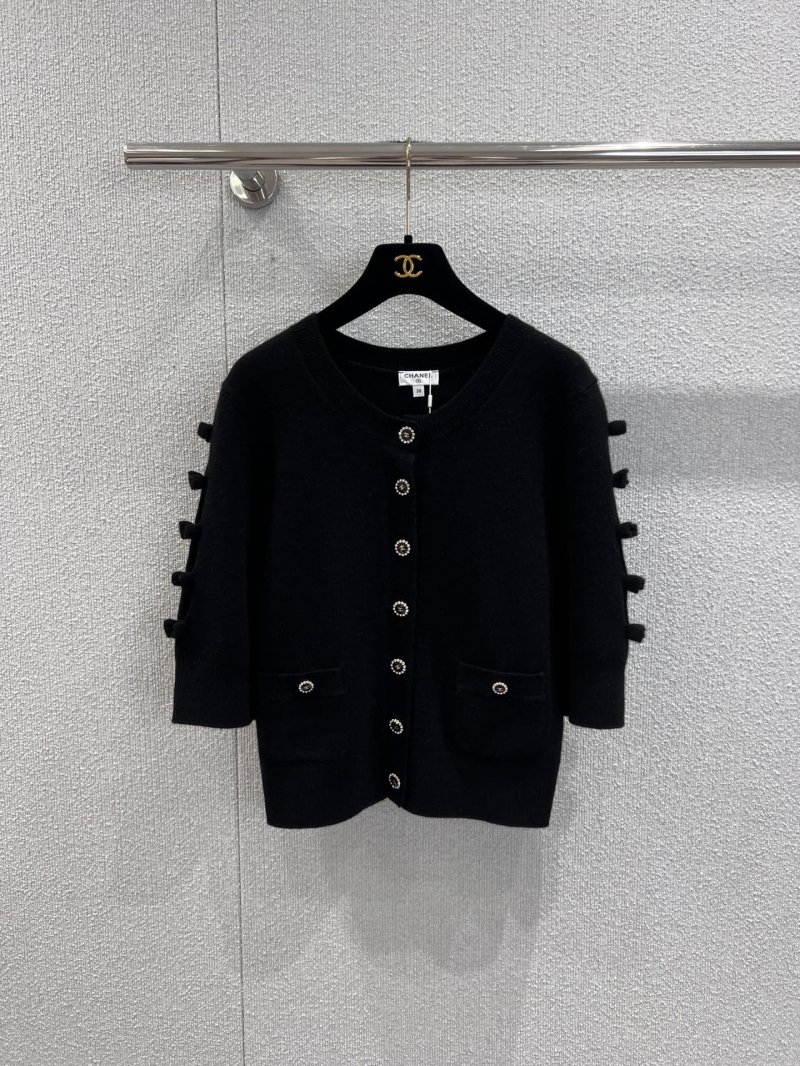 Chanel Black Bow Detail Mid-Sleeve Cashmere Knit Cardigan | Exquisite Craftsmanship, Crystal Buttons, French Elegance