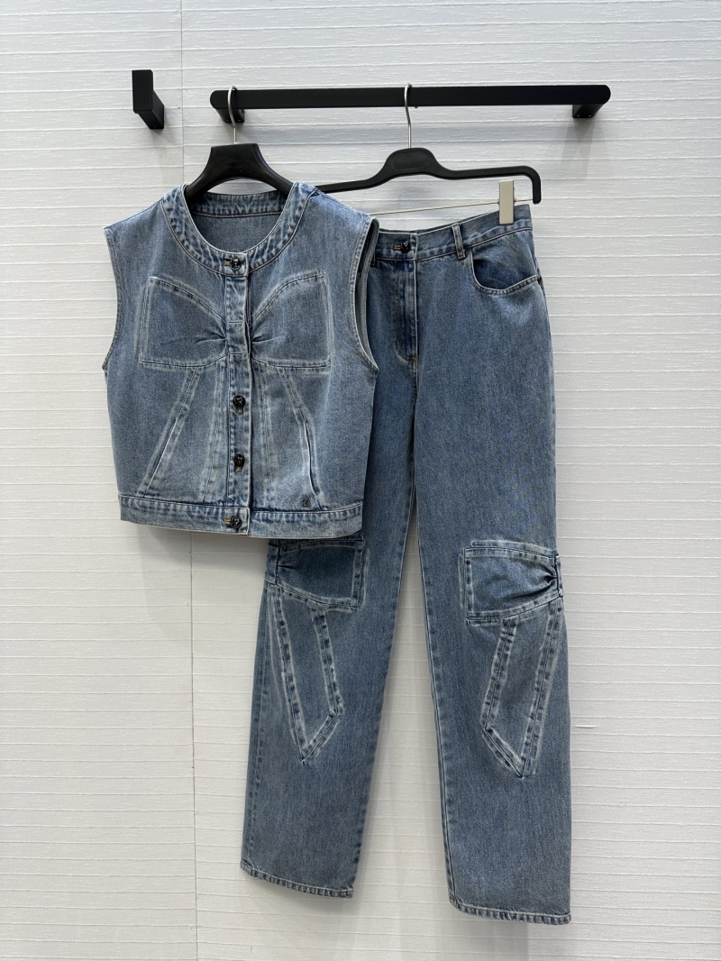 Chanel Denim Vest – Coco Girl Bow Collection, Vintage Wash, Cropped Fit