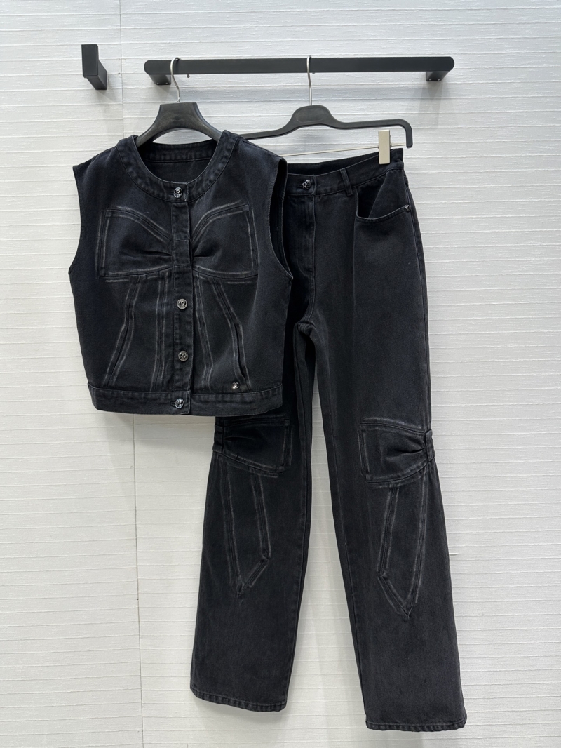Chanel Coco Girl 25K Butterfly Bow Vintage-Washed Denim Vest – Signature Cropped Silhouette