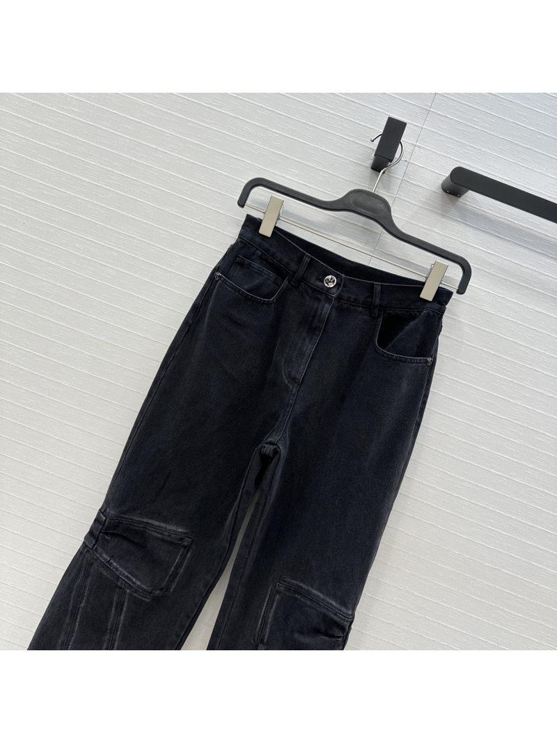 Chanel Black Cargo Denim Pants with Butterfly Knot Accents – High-Waisted Straight-Leg Vintage Wash