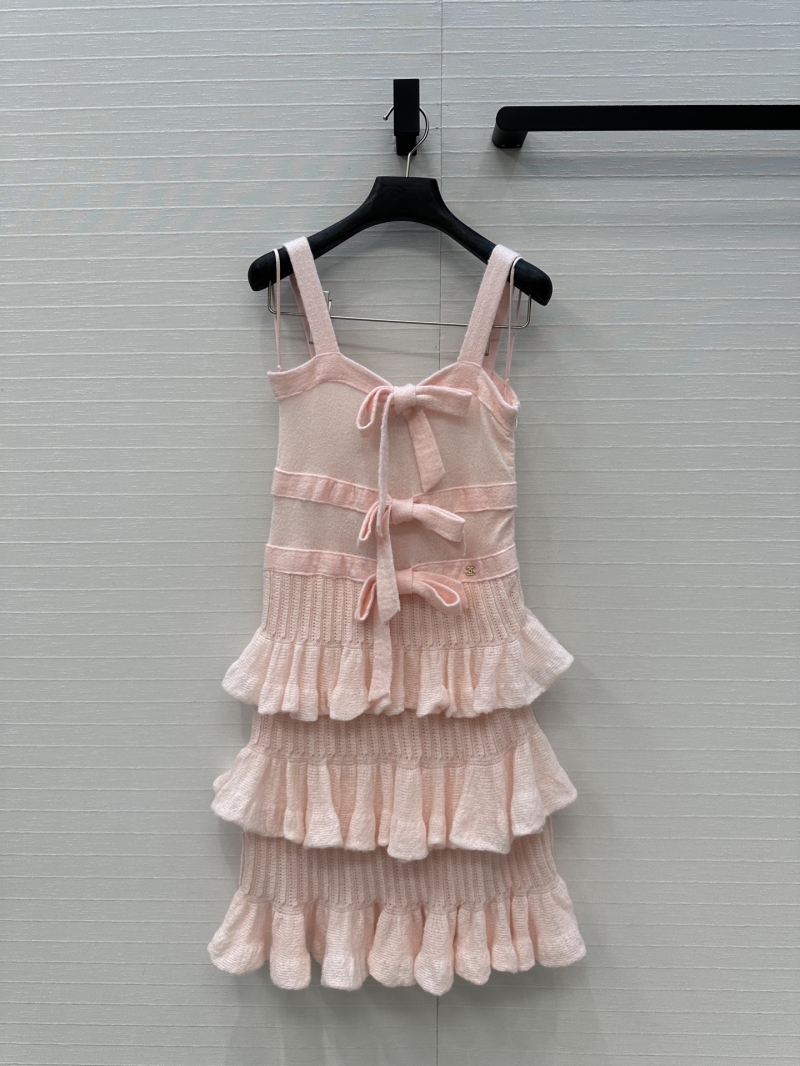 Chanel Coco 25K Bow Collection Princess-Style Tiered Knit Dress in Pink - Imported Yarn, Flattering French Court Silhouette