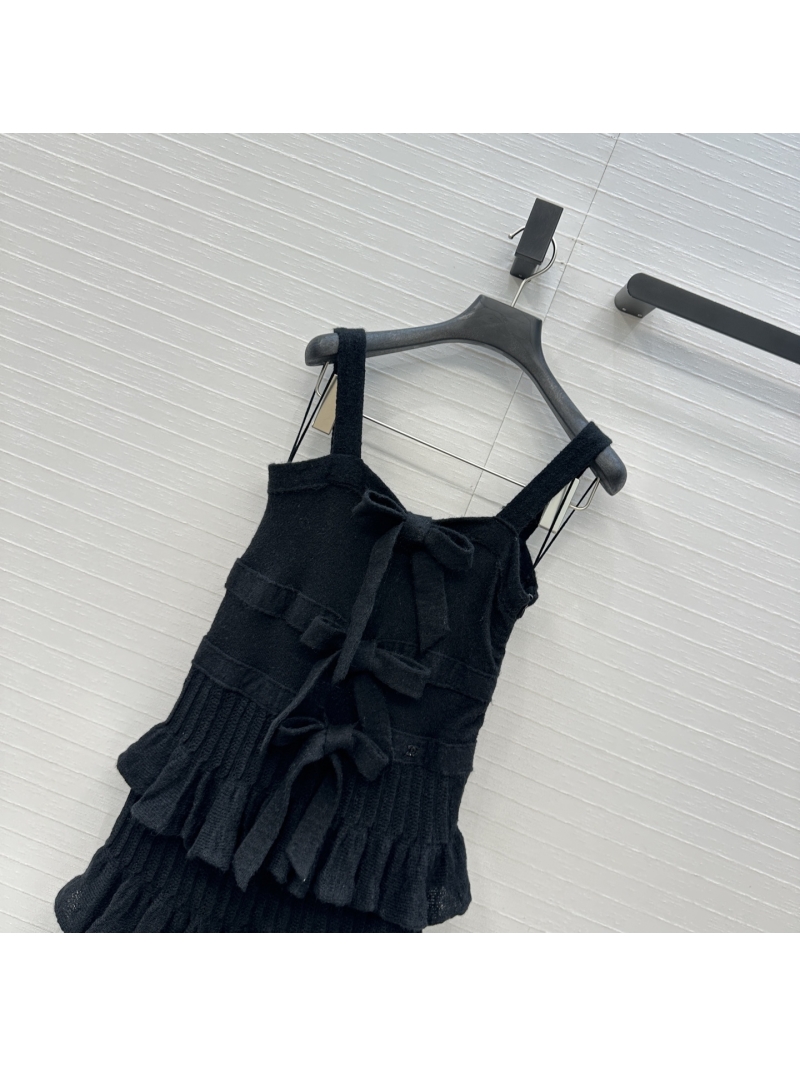 Chanel Coco25k Bow Series Black Tiered Ruffled Dress in Imported Yarn