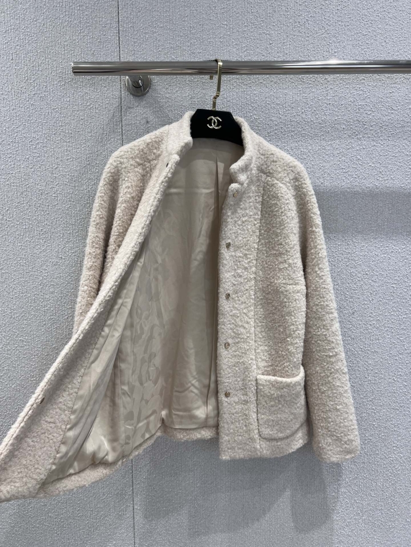 Chanel 25N High Fashion Ski Collection Fleece Jacket in Ivory - Luxe Plush Fabric, Stand Collar, Structured Fit