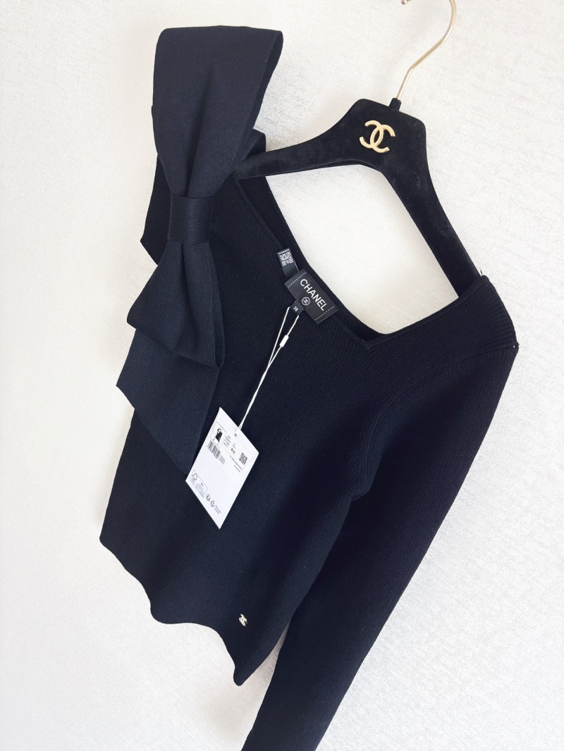 Chanel Women's Single-Shoulder Bow Knit Top | Wool Ribbed Fabric | Black | Detachable Bow | Sculptural Detail