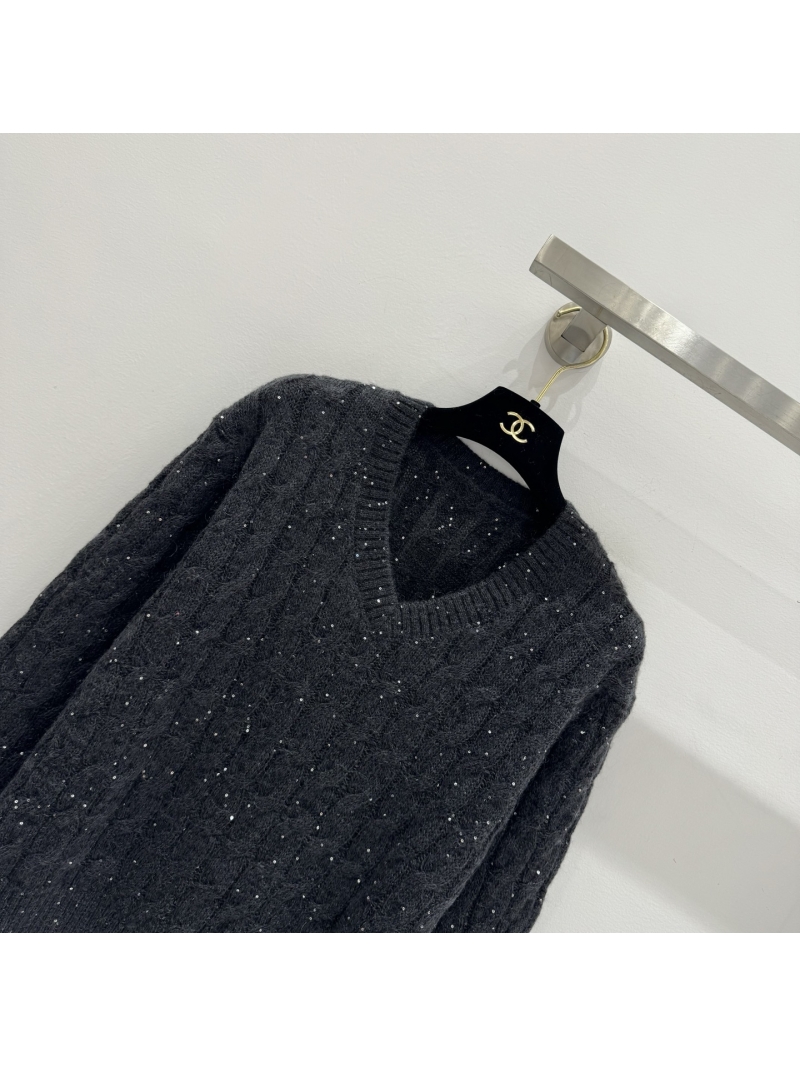 Chanel V-Neck Cable-Knit Sweater with Sparkling Embellishments in Charcoal Gray