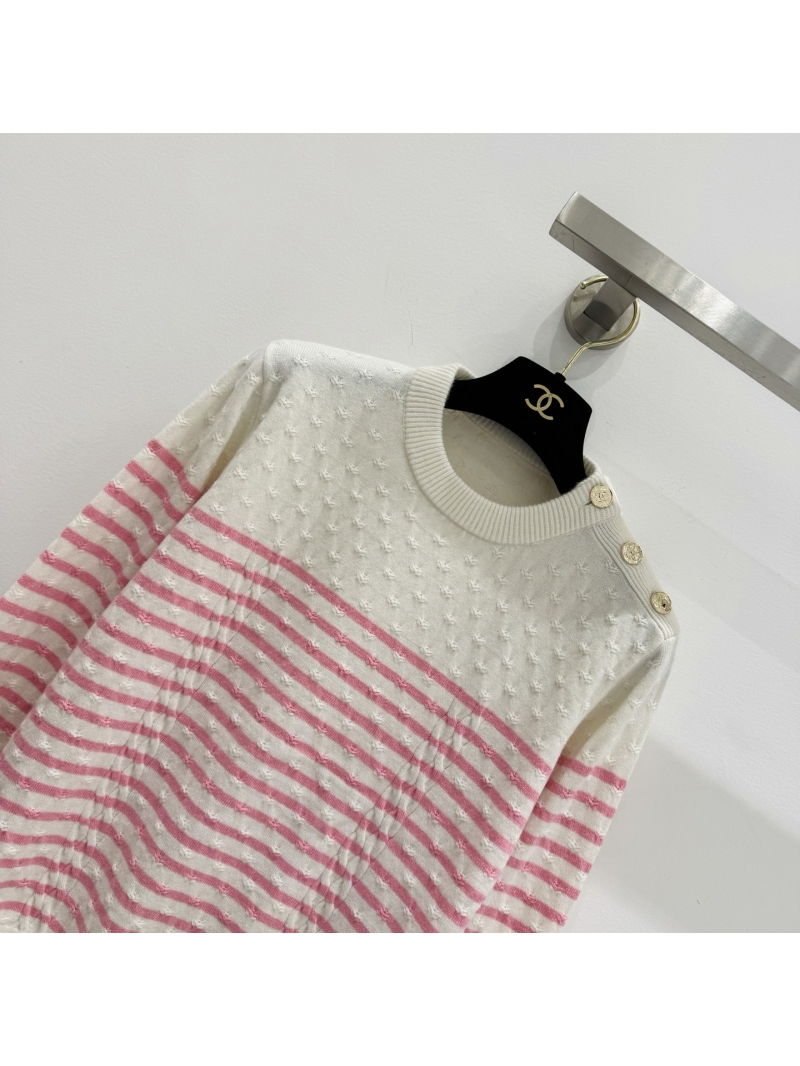 Chanel Early Autumn Contrast Stripe Button Shoulder Long Sleeve Pink Knit Sweater