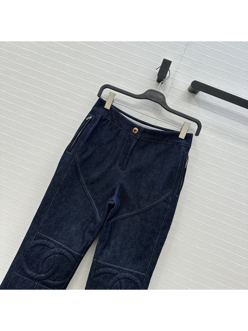 Chanel 25N Ski Collection Indigo Denim Trousers | Signature Double C Knee & Performance Fit