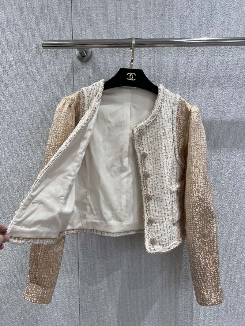 Chanel 26C Métiers d'Art Tweed Faux-Two-Piece Jacket - Ivory and Rose Gold