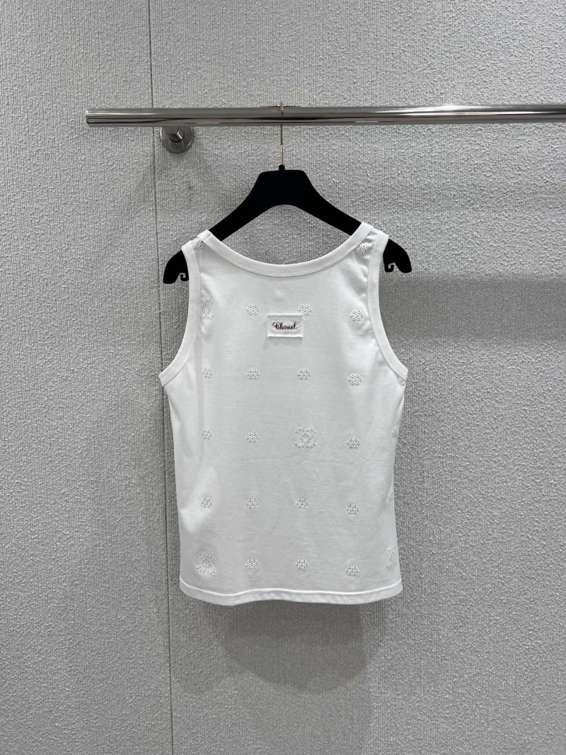 Chanel 26C Métiers d'Art Double C Openwork Flower Embroidered Tank Top in White